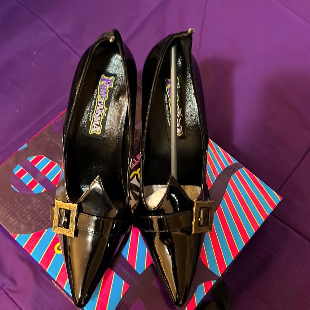 Funtasma size 7 Witch shoes NWT
